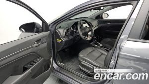 Hyundai AVANTE 1.6 2020 года из Южной Кореи