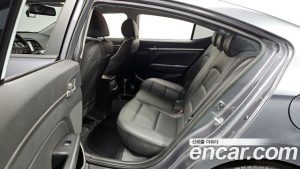 Hyundai AVANTE 1.6 2020 года из Южной Кореи