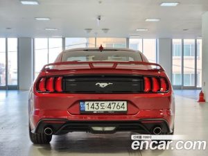 Ford Mustang Coupe 2021 года из Южной Кореи