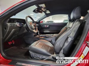 Ford Mustang Coupe 2021 года из Южной Кореи