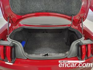 Ford Mustang Coupe 2021 года из Южной Кореи