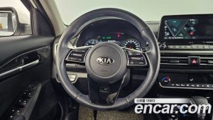 Kia Seltos Бензин 1.6 Turbo 4WD 2022 года из Южной Кореи