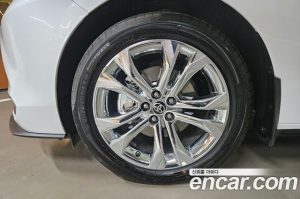 Toyota Sienna 2.5 HYBRID 2WD 2023 года из Южной Кореи