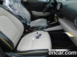 Hyundai Venue 1.6 Flux 2020 года из Южной Кореи