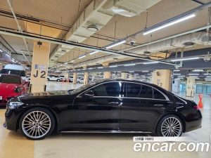 Mercedes-Benz S-Class S500L 4MATIC 2023 года из Южной Кореи