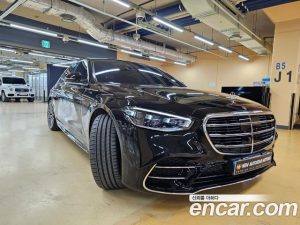 Mercedes-Benz S-Class S500L 4MATIC 2023 года из Южной Кореи