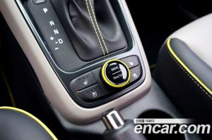 Hyundai Venue 1.6 Flux 2021 года из Южной Кореи
