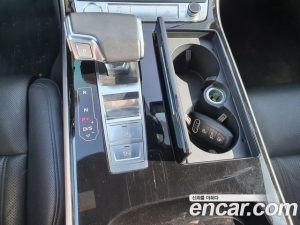 Audi A8 55 TFSI 4WD LWB 2020 года из Южной Кореи