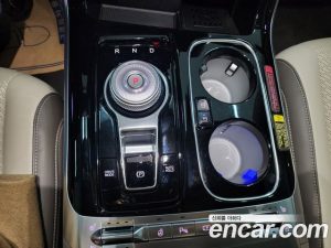 Kia Carnival Бензин 9-Seater HI-Limousine 2023 года из Южной Кореи