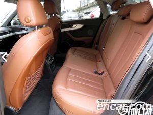 Audi A4 40 TFSI 2021 года из Южной Кореи