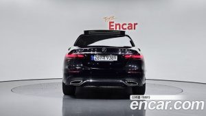 Mercedes-Benz E-Class E350 4MATIC AMG Line 2021 года из Южной Кореи