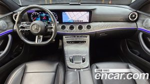 Mercedes-Benz E-Class E350 4MATIC AMG Line 2021 года из Южной Кореи