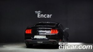 Ford Mustang Coupe 2020 года из Южной Кореи