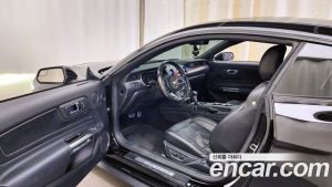 Ford Mustang Coupe 2020 года из Южной Кореи