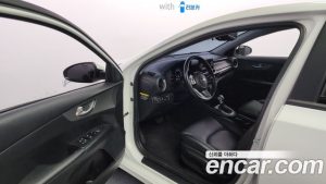 Kia K3 Standard 2021 года из Южной Кореи