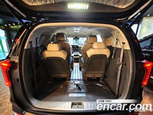 Kia Carnival Бензин 9-Seater Gravity 2024 года из Южной Кореи