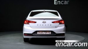 Hyundai AVANTE 1.6 2020 года из Южной Кореи