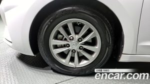 Hyundai AVANTE 1.6 2020 года из Южной Кореи