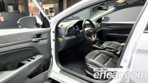 Hyundai AVANTE 1.6 2020 года из Южной Кореи