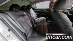 Hyundai AVANTE 1.6 2020 года из Южной Кореи