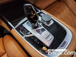 BMW 7-Series 740i M Sport 2020 года из Южной Кореи