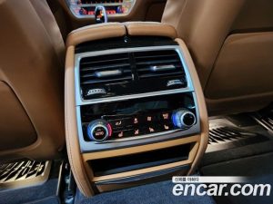 BMW 7-Series 740i M Sport 2020 года из Южной Кореи