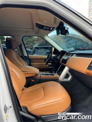 Land Rover Range Rover 4.4 SDV8 AB Дизель 2020 года из Южной Кореи