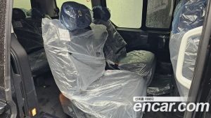 Hyundai Staria 4WD Lounge 7-Seater 2024 года из Южной Кореи