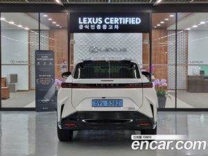 Lexus RZ Luxury 2023 года из Южной Кореи