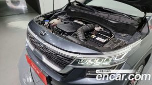Kia Seltos Бензин 1.6 Turbo 2WD 2020 года из Южной Кореи