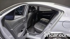 Hyundai AVANTE 1.6 2020 года из Южной Кореи