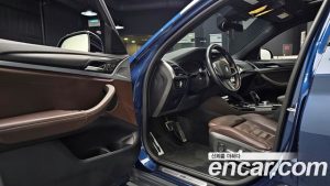 BMW X4 xDrive20d M Sport X 2020 года из Южной Кореи