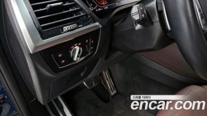BMW X4 xDrive20d M Sport X 2020 года из Южной Кореи