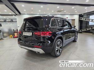 Mercedes-Benz GLB-Class GLB220 2021 года из Южной Кореи