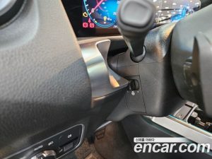 Mercedes-Benz GLB-Class GLB220 2021 года из Южной Кореи
