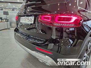 Mercedes-Benz GLB-Class GLB220 2021 года из Южной Кореи