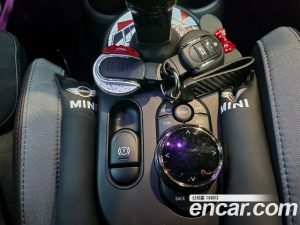 Mini Cooper JCW 2023 года из Южной Кореи