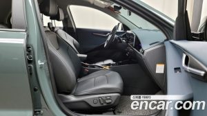 Kia Niro Signature 2024 года из Южной Кореи