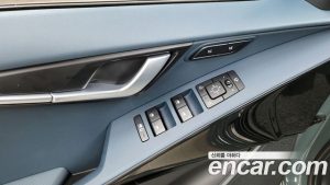 Kia Niro Signature 2024 года из Южной Кореи
