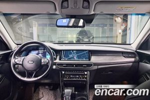 Kia K7 Signature 2021 года из Южной Кореи