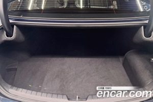 Kia K7 Signature 2021 года из Южной Кореи