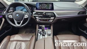 BMW 5-Series 530i Luxury Plus 2020 года из Южной Кореи