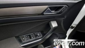 Volkswagen T-Roc 2.0 TDI Style 2021 года из Южной Кореи