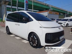 Hyundai Staria 4WD Lounge 7-Seater 2022 года из Южной Кореи