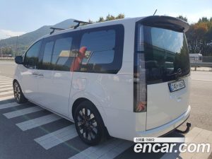 Hyundai Staria 4WD Lounge 7-Seater 2022 года из Южной Кореи