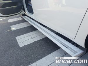 Hyundai Staria 4WD Lounge 7-Seater 2022 года из Южной Кореи