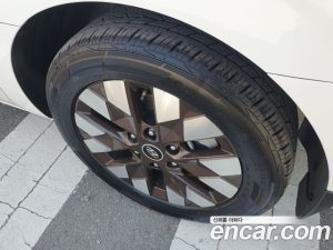 Hyundai Staria 4WD Lounge 7-Seater 2022 года из Южной Кореи