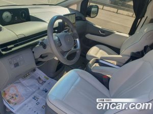 Hyundai Staria 4WD Lounge 7-Seater 2022 года из Южной Кореи