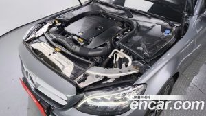 Mercedes-Benz C-Class C200 2020 года из Южной Кореи