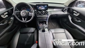 Mercedes-Benz C-Class C200 2020 года из Южной Кореи